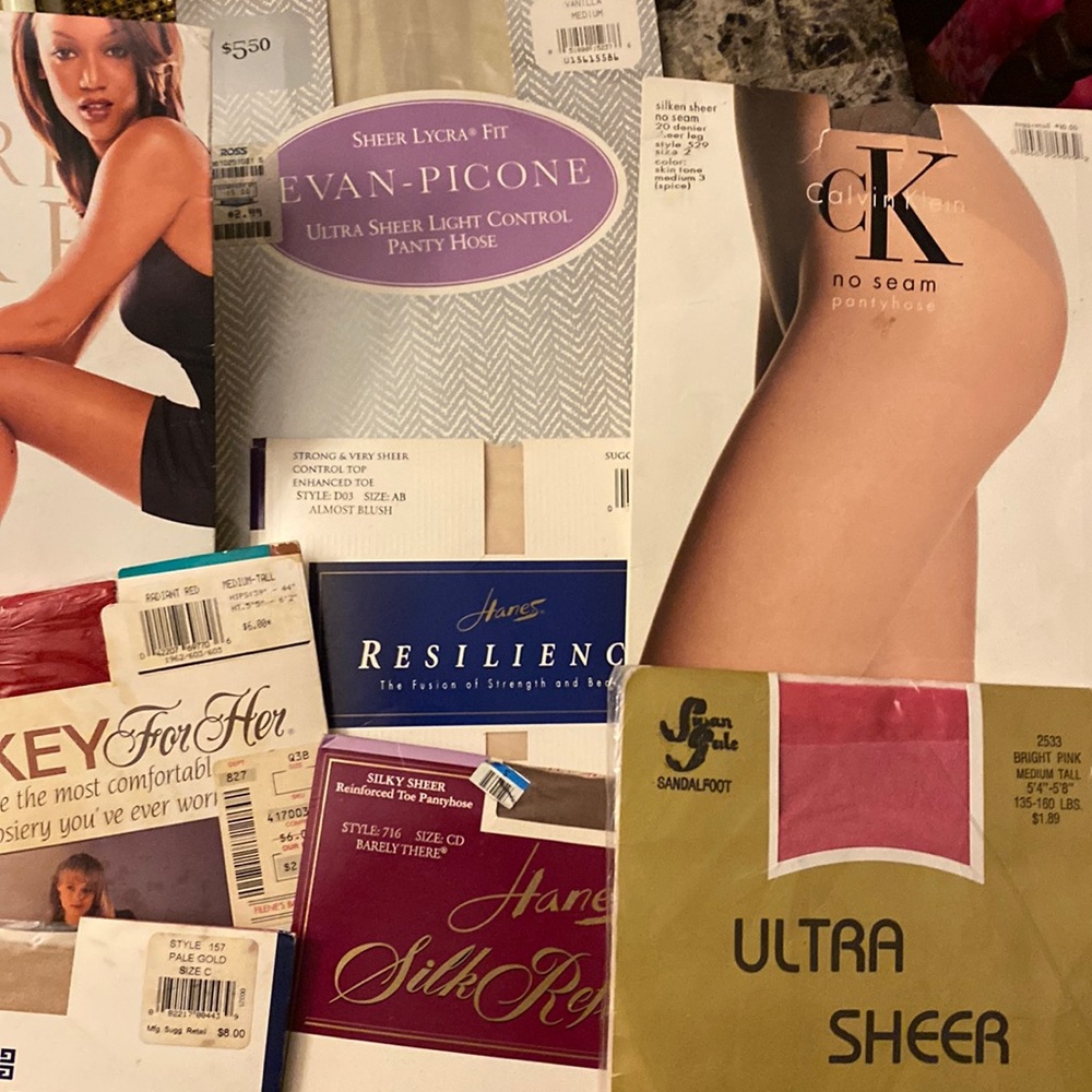 Pantyhose various sizes